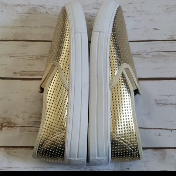 Qupid Reba gold perforated slip on sneakers - Picture 6 of 9